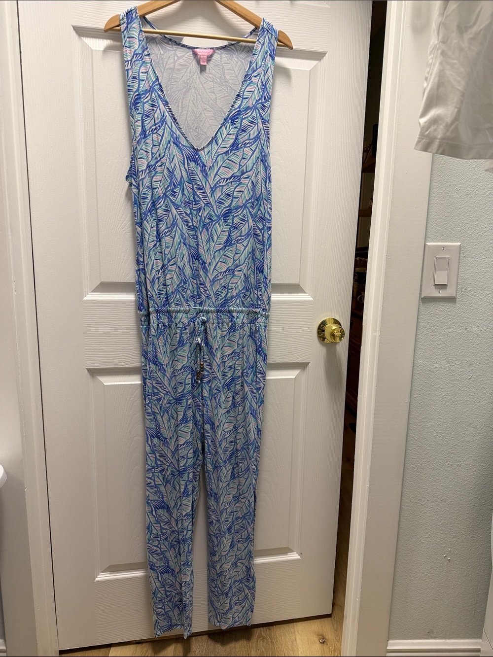 Lilly Pulitzer Blue Leaf-Print Sleeveless V-Neck Jumpsuit